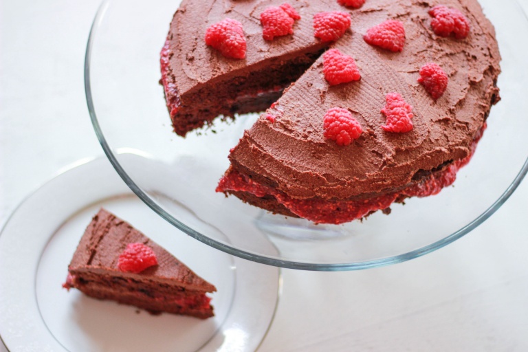 Paleo Chocolate Raspberry Naked Cake With Raspberry Filling Christina The Channel