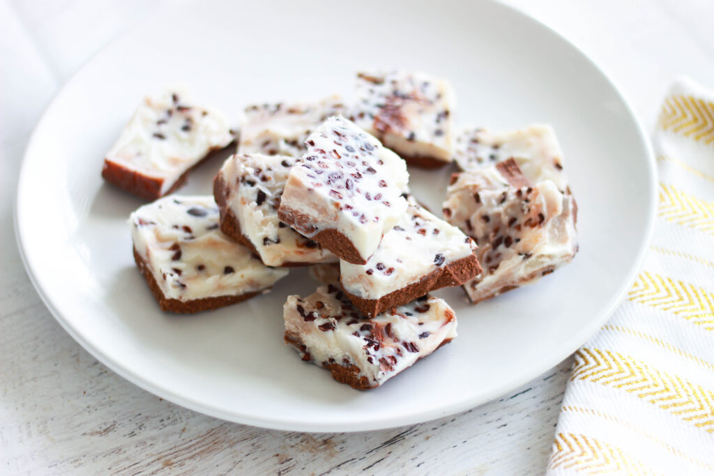 Sugar-Free Peppermint Bark (Paleo / Keto / Vegan)