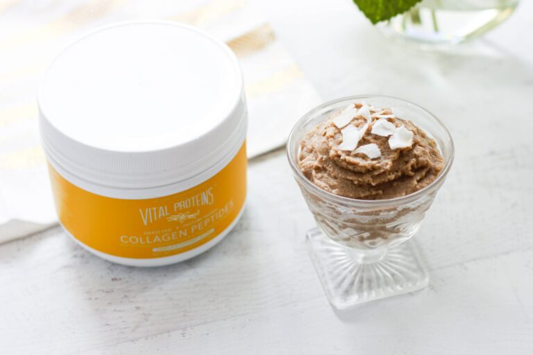 Warm Vanilla Cauliflower Collagen Pudding (Sugar-Free, Paleo)